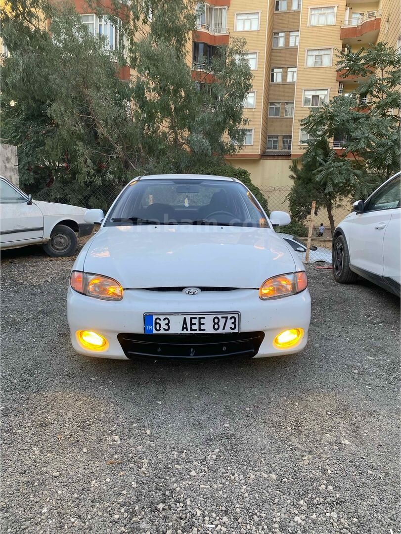 Sahibinden Hyundai Accent 1.3 LS 1998 Model Mardin 330.000 km Beyaz 7