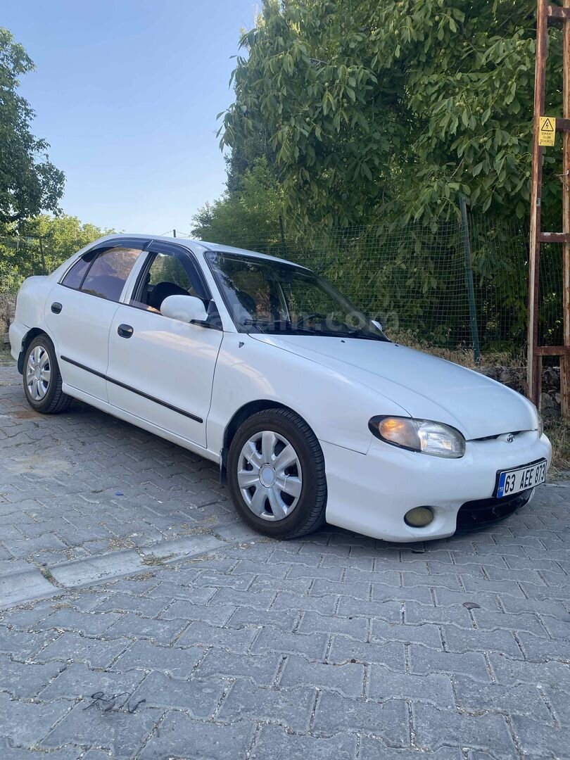 Sahibinden Hyundai Accent 1.3 LS 1998 Model Mardin 330.000 km Beyaz 6
