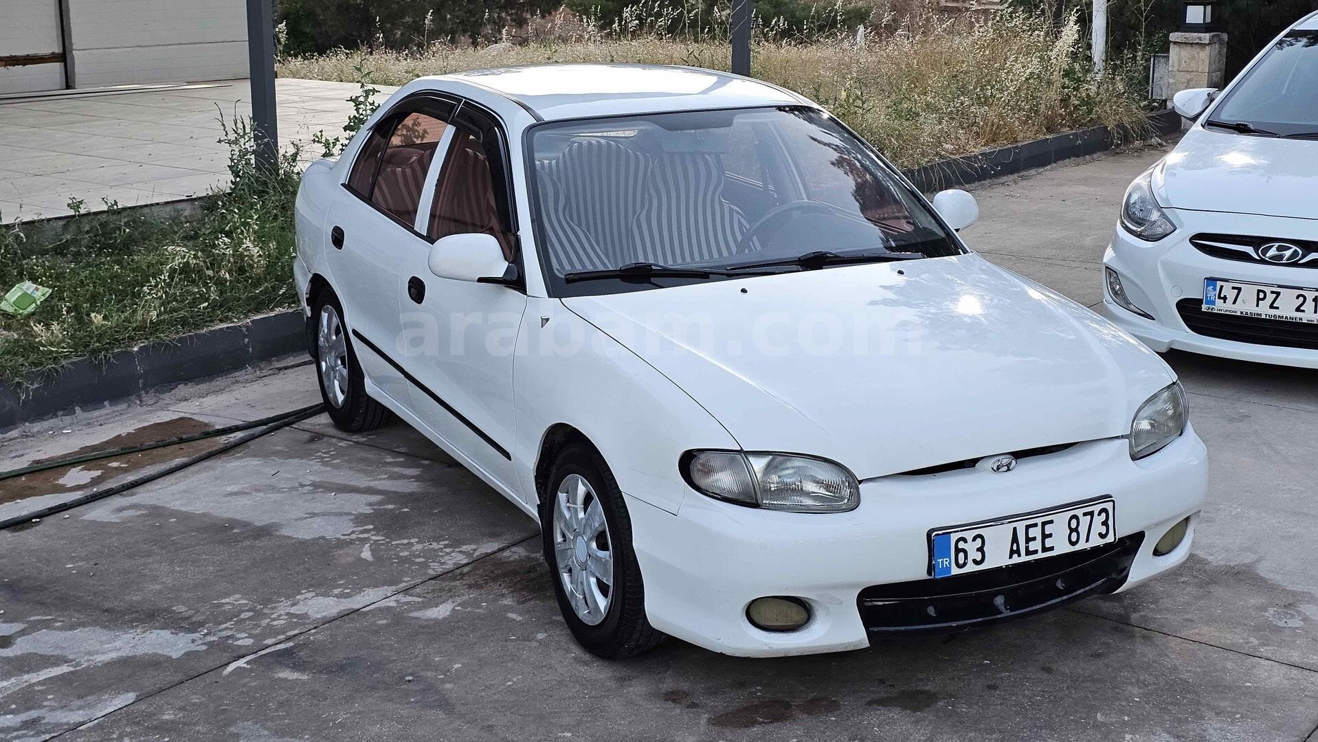 Sahibinden Hyundai Accent 1.3 LS 1998 Model Mardin 330.000 km Beyaz 2