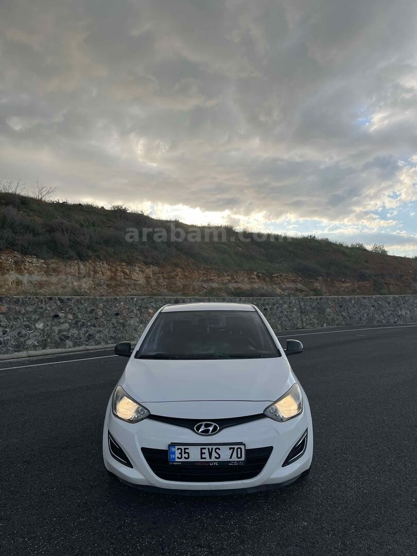 Sahibinden Hyundai i20 1.2 D-CVVT Jump 2012 Model Konya 125.500 km Beyaz 3