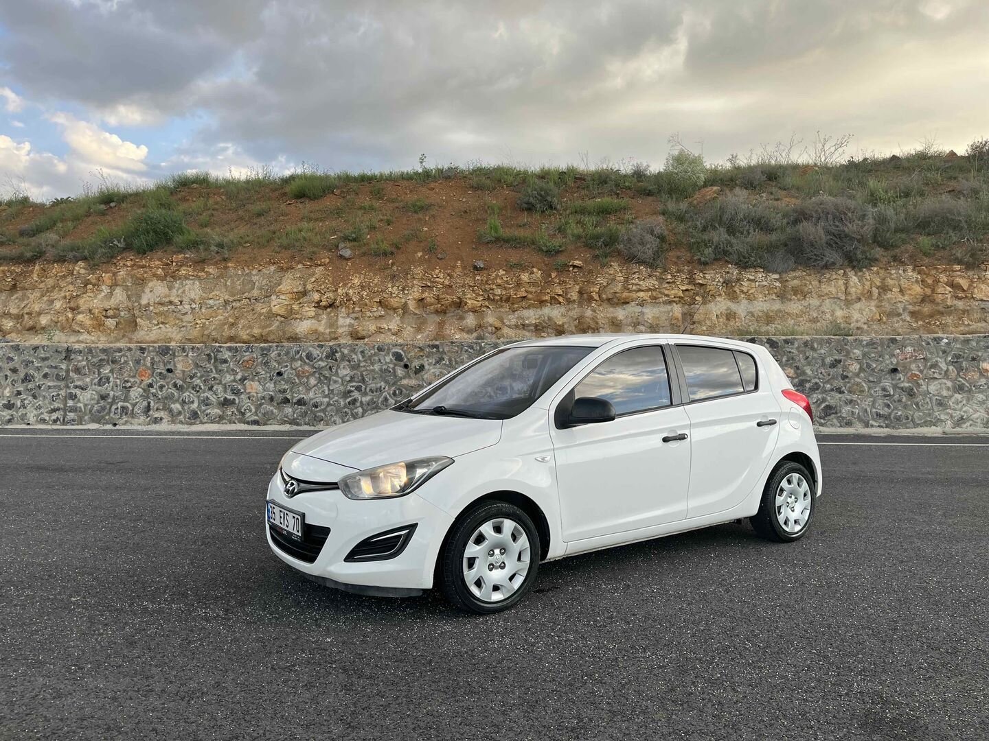 Sahibinden Hyundai i20 1.2 D-CVVT Jump 2012 Model Konya 125.500 km Beyaz 2
