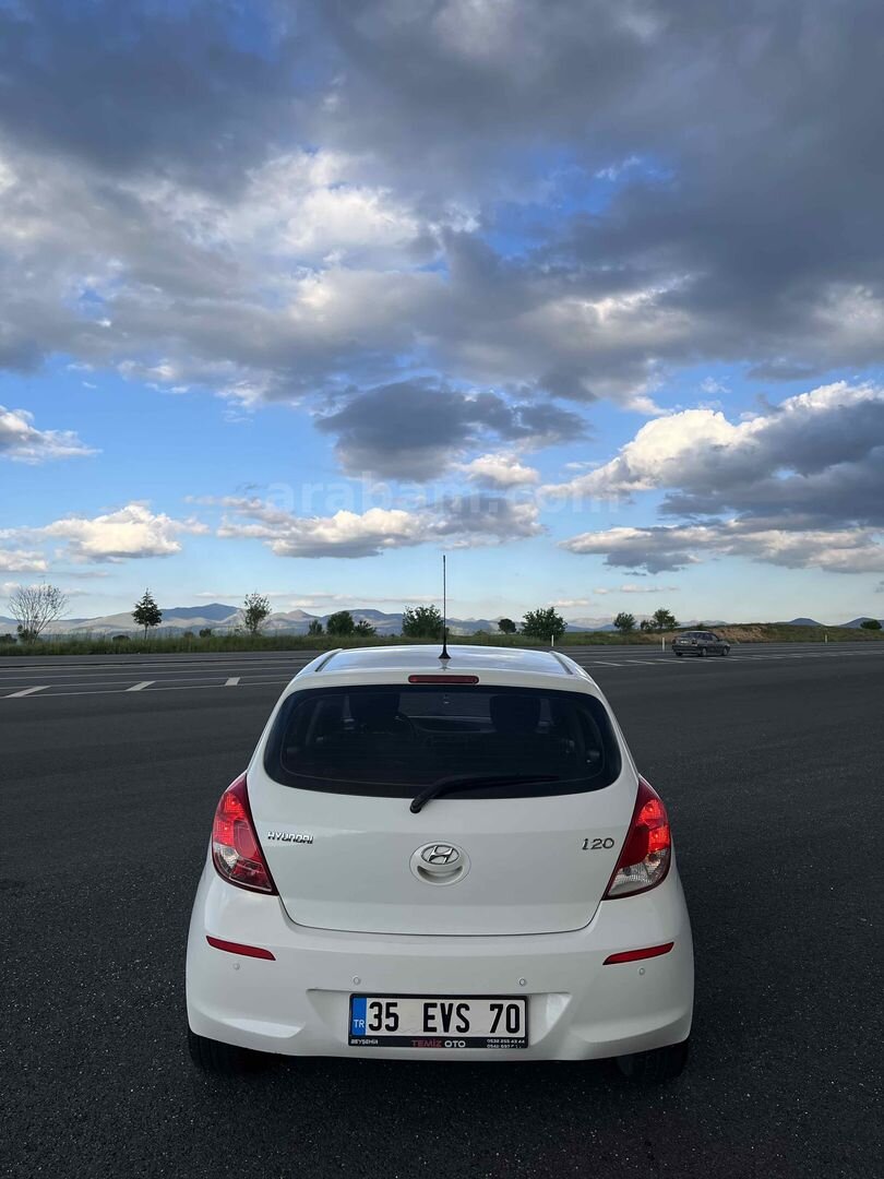 Sahibinden Hyundai i20 1.2 D-CVVT Jump 2012 Model Konya 125.500 km Beyaz 6