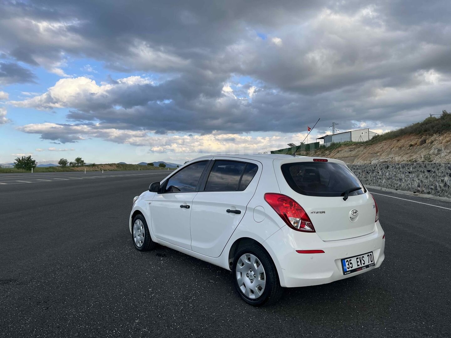Sahibinden Hyundai i20 1.2 D-CVVT Jump 2012 Model Konya 125.500 km Beyaz 7