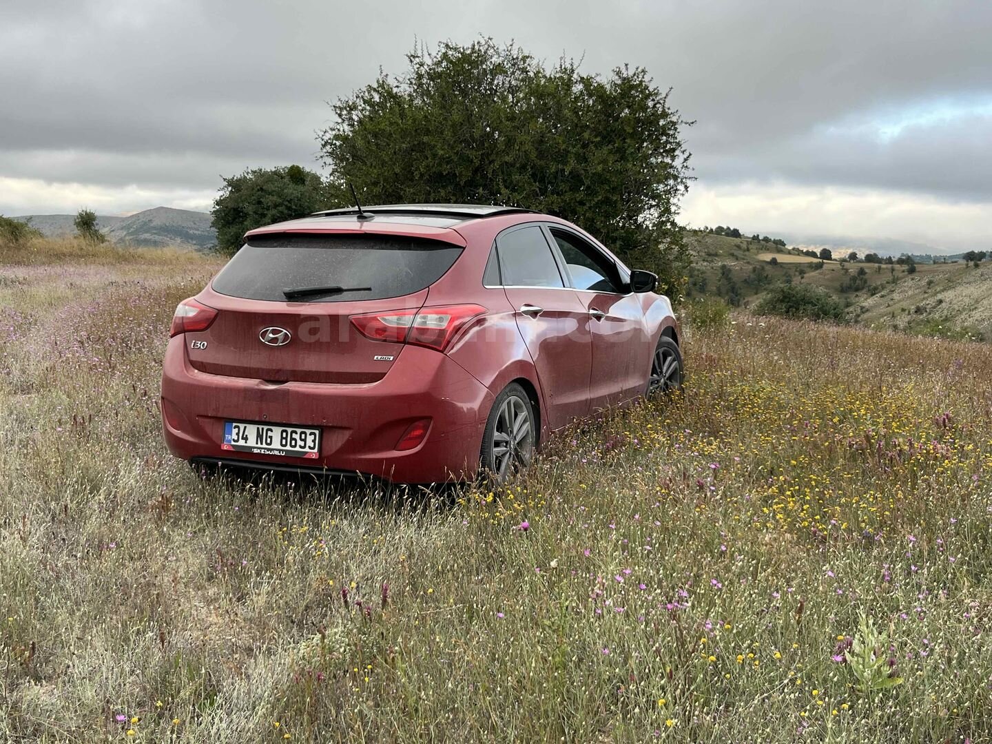 Sahibinden Hyundai i30 1.6 CRDi Elite 2015 Model İstanbul 207.500 km Kırmızı 7