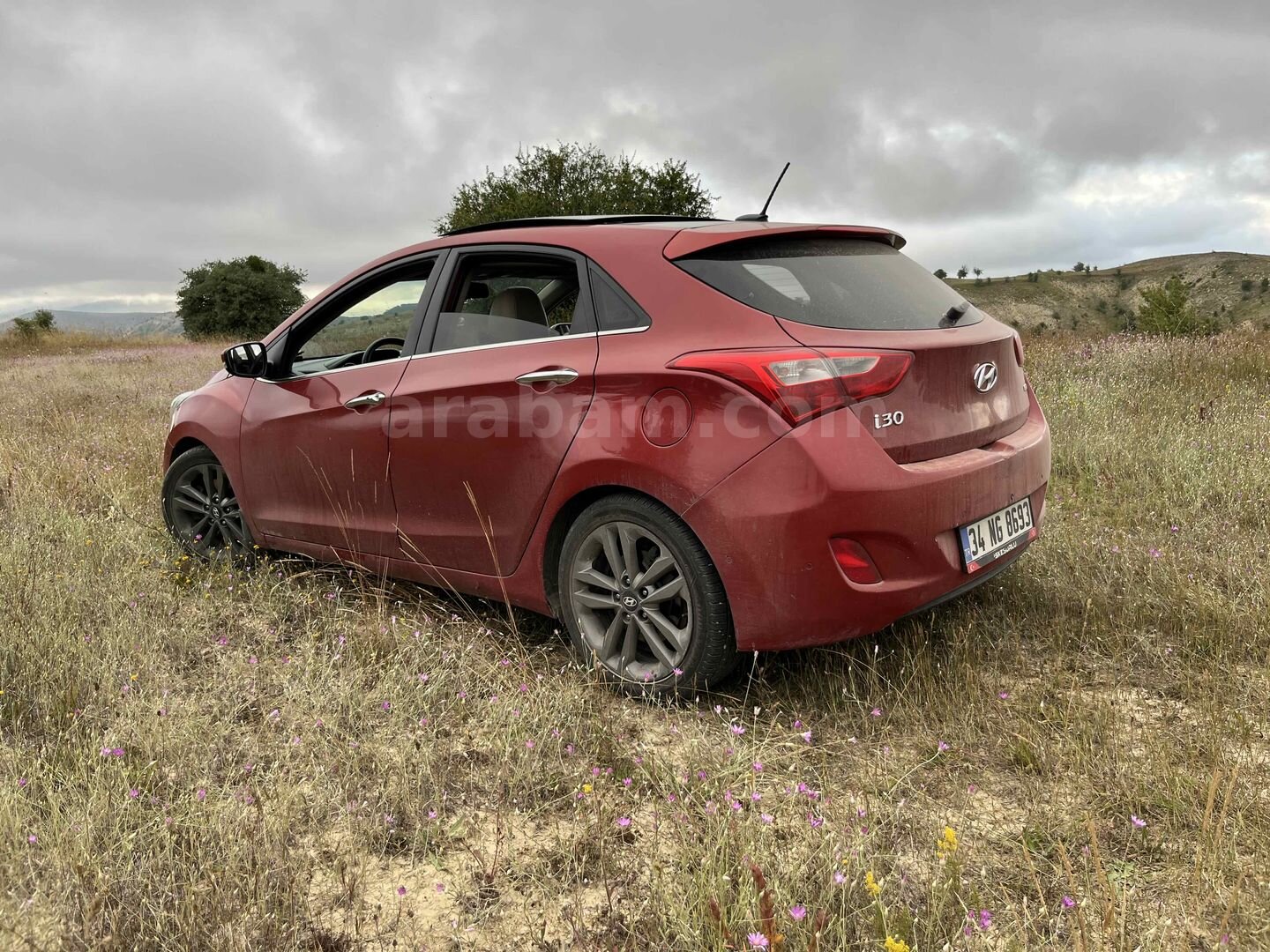 Sahibinden Hyundai i30 1.6 CRDi Elite 2015 Model İstanbul 207.500 km Kırmızı 6
