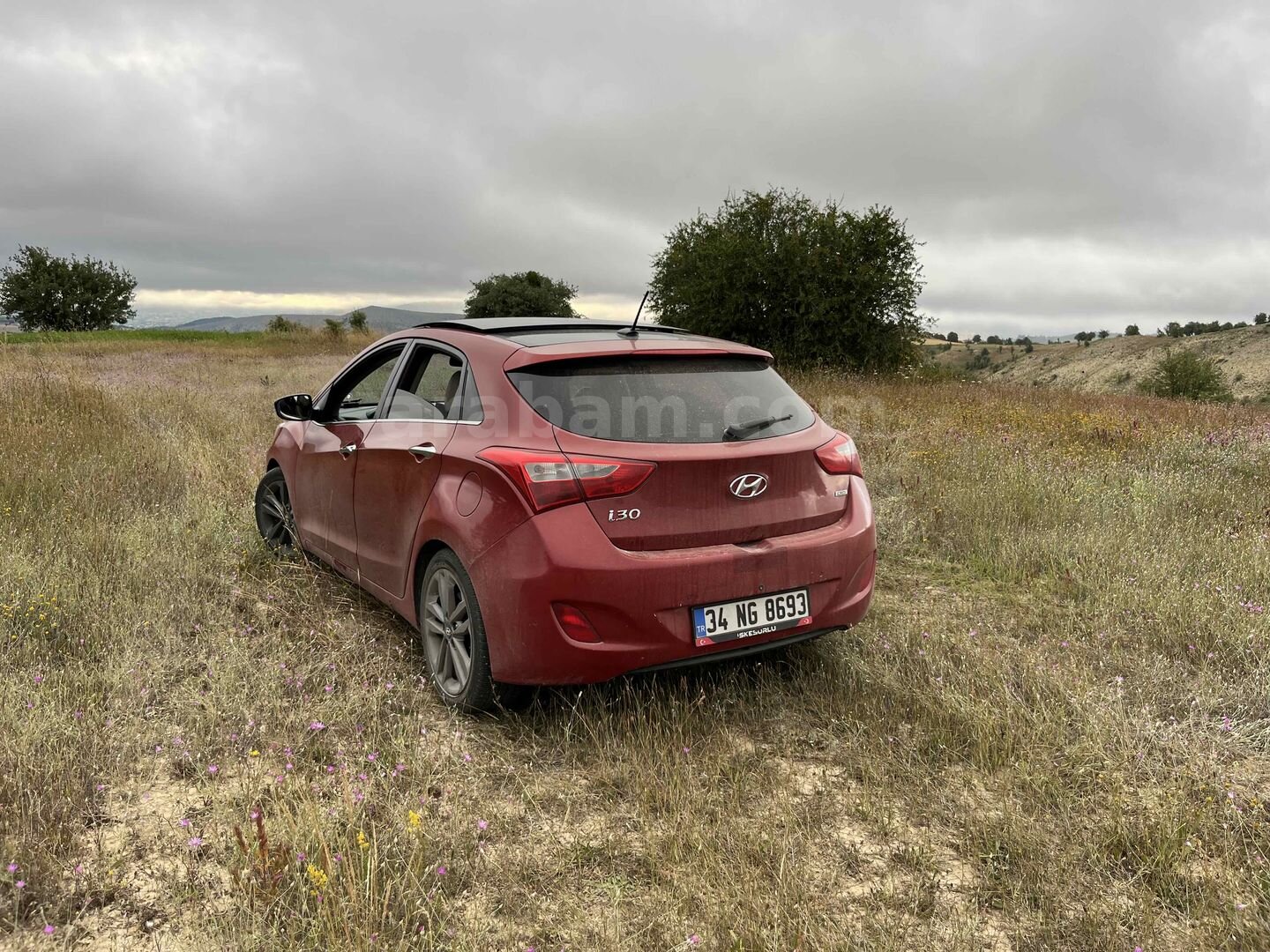 Sahibinden Hyundai i30 1.6 CRDi Elite 2015 Model İstanbul 207.500 km Kırmızı 4