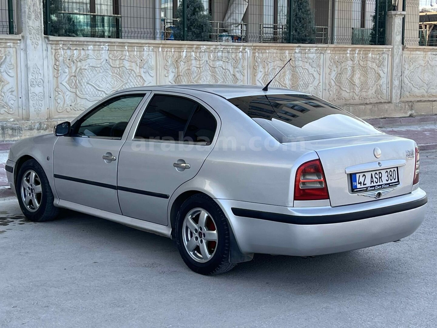 Sahibinden Skoda Octavia 1.6 Elegance 2001 Model Konya 443.000 km Gri (Gümüş) 6