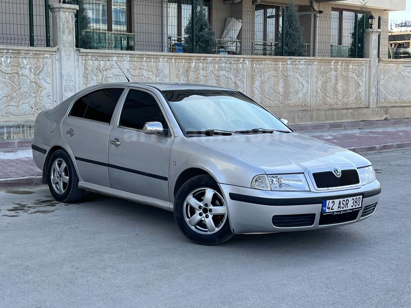 Sahibinden Skoda Octavia 1.6 Elegance 2001 Model Konya 443.000 km Gri (Gümüş) 2