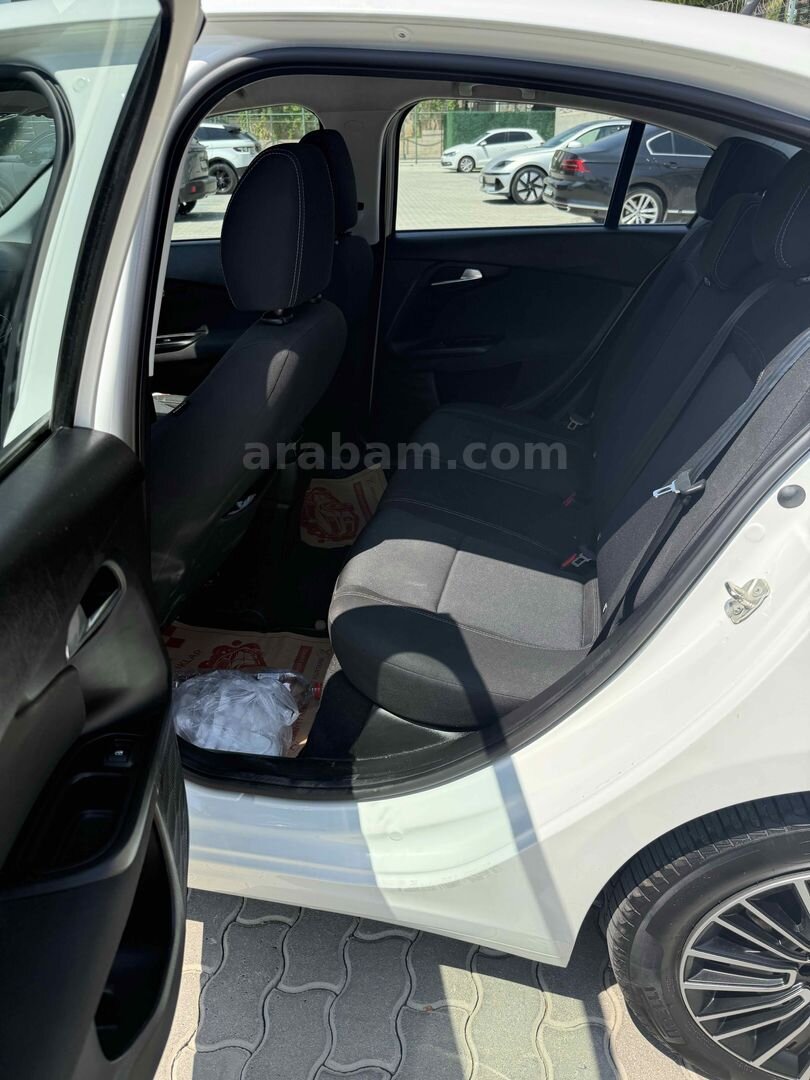 Sahibinden Fiat Egea 1.6 Multijet Urban 2022 Model Mersin 99.000 km Beyaz 5