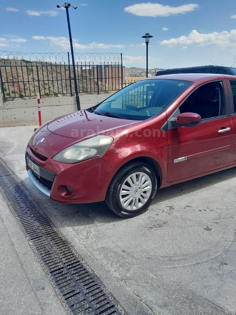 Sahibinden Renault Clio 1.2 Tom Edition 2010 Model İzmir 200.300 km Bordo 6