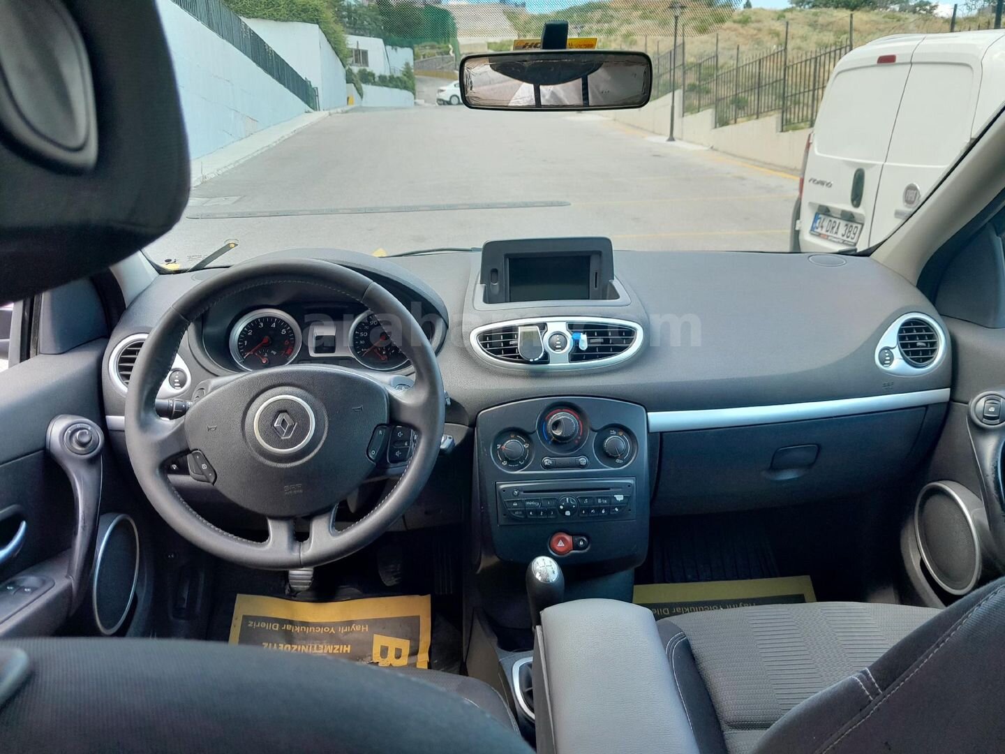 Sahibinden Renault Clio 1.2 Tom Edition 2010 Model İzmir 200.300 km Bordo 3