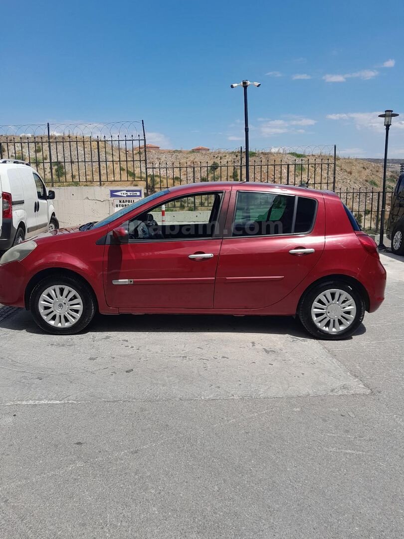Sahibinden Renault Clio 1.2 Tom Edition 2010 Model İzmir 200.300 km Bordo 1