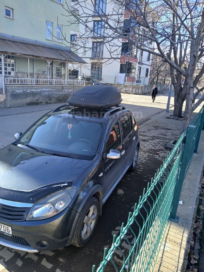 Sahibinden Dacia Sandero 1.5 dCi Stepway 2011 Model Bingöl 218.000 km Bordo 6