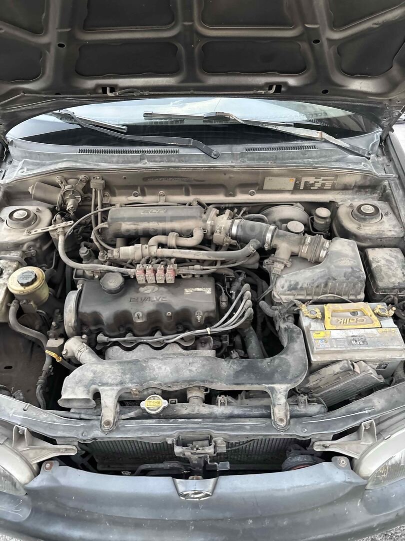Sahibinden Hyundai Accent 1.5 GLS 1999 Model Kayseri 244.000 km Füme 7