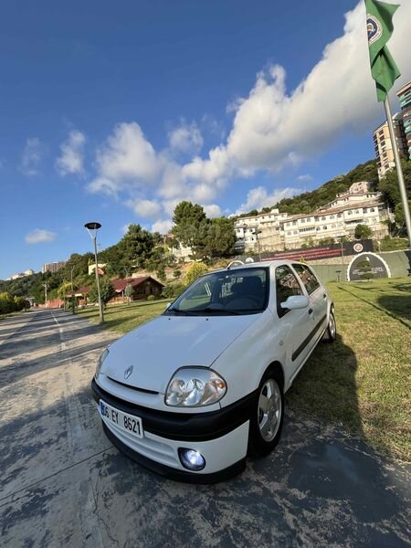 Sahibinden Renault Clio 1.4 RXT 2001 Model Zonguldak 195.000 km Beyaz