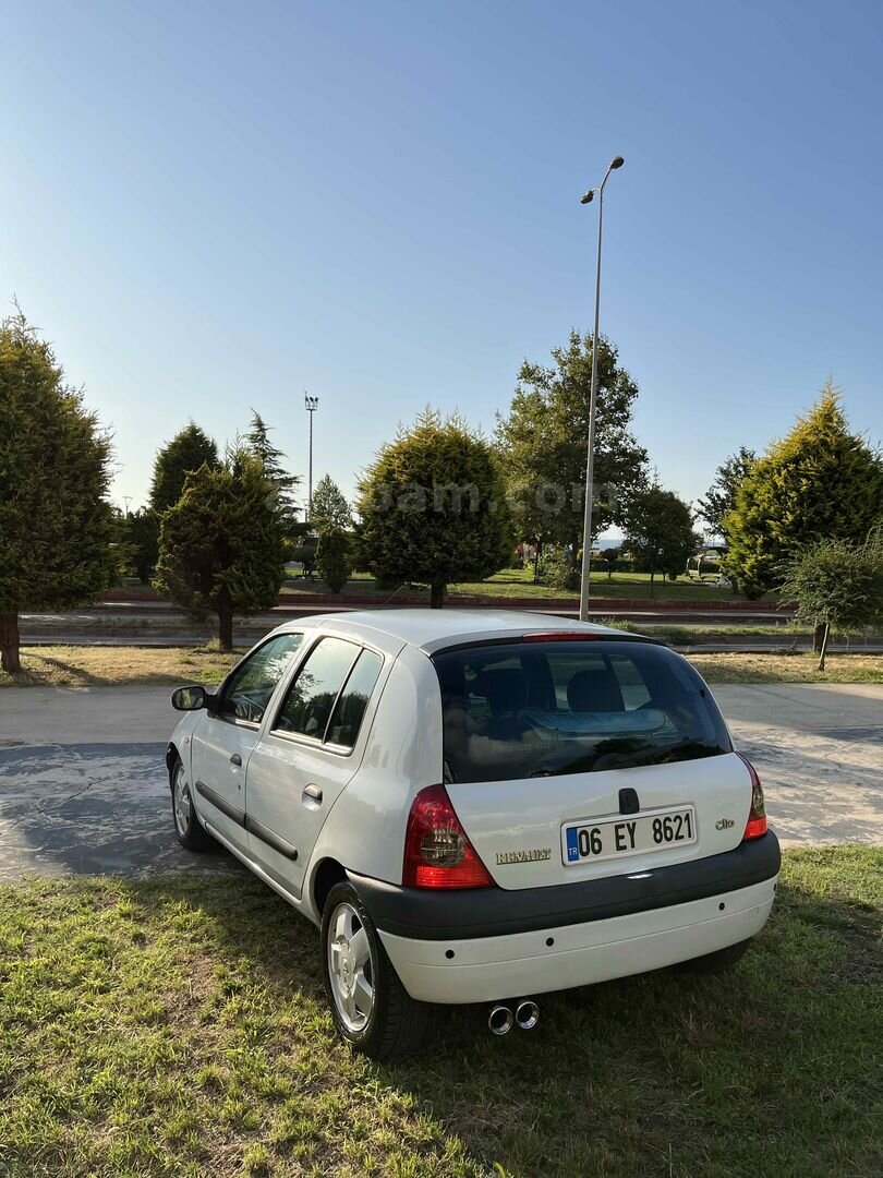 Sahibinden Renault Clio 1.4 RXT 2001 Model Zonguldak 195.000 km Beyaz 5