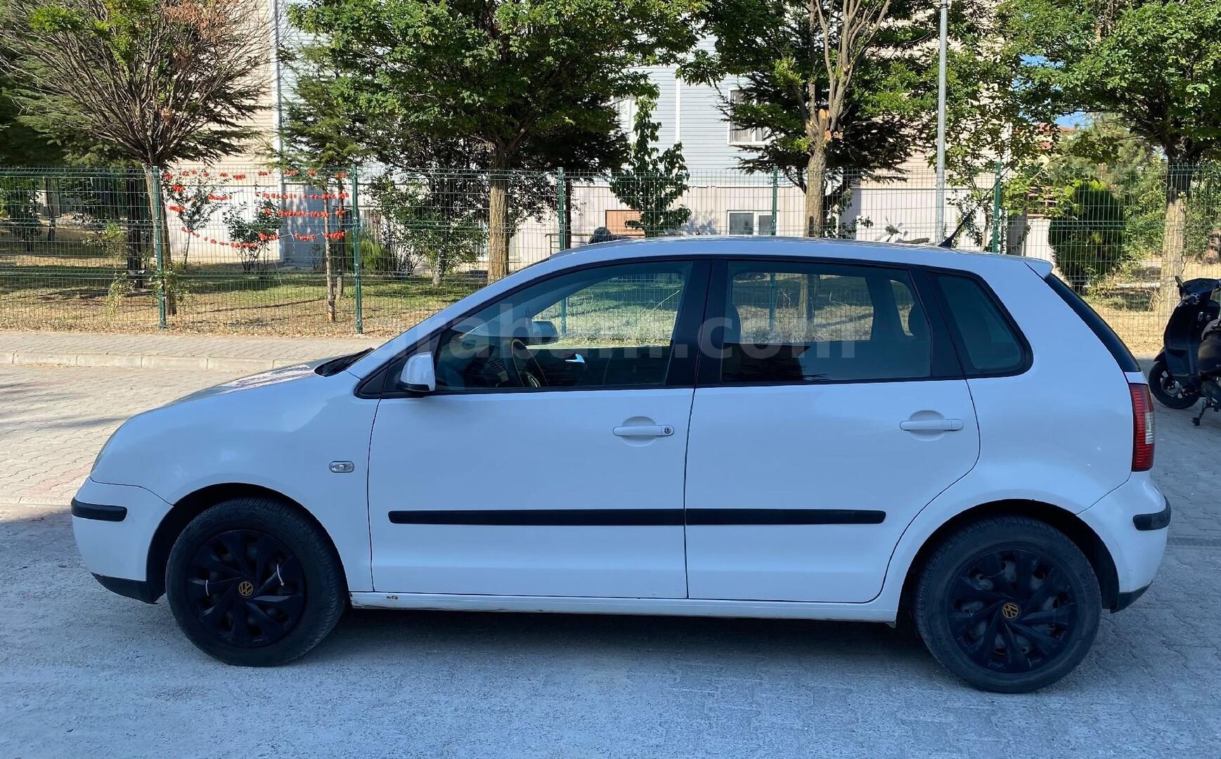 Sahibinden Volkswagen Polo 1.4 Basicline 2004 Model Eskişehir 210.000 km Beyaz 2