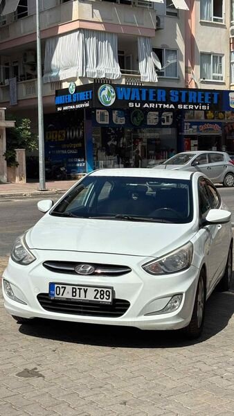 Sahibinden Hyundai Accent Blue 1.6 CRDI Mode Plus 2015 Model Antalya 209.000 km Beyaz