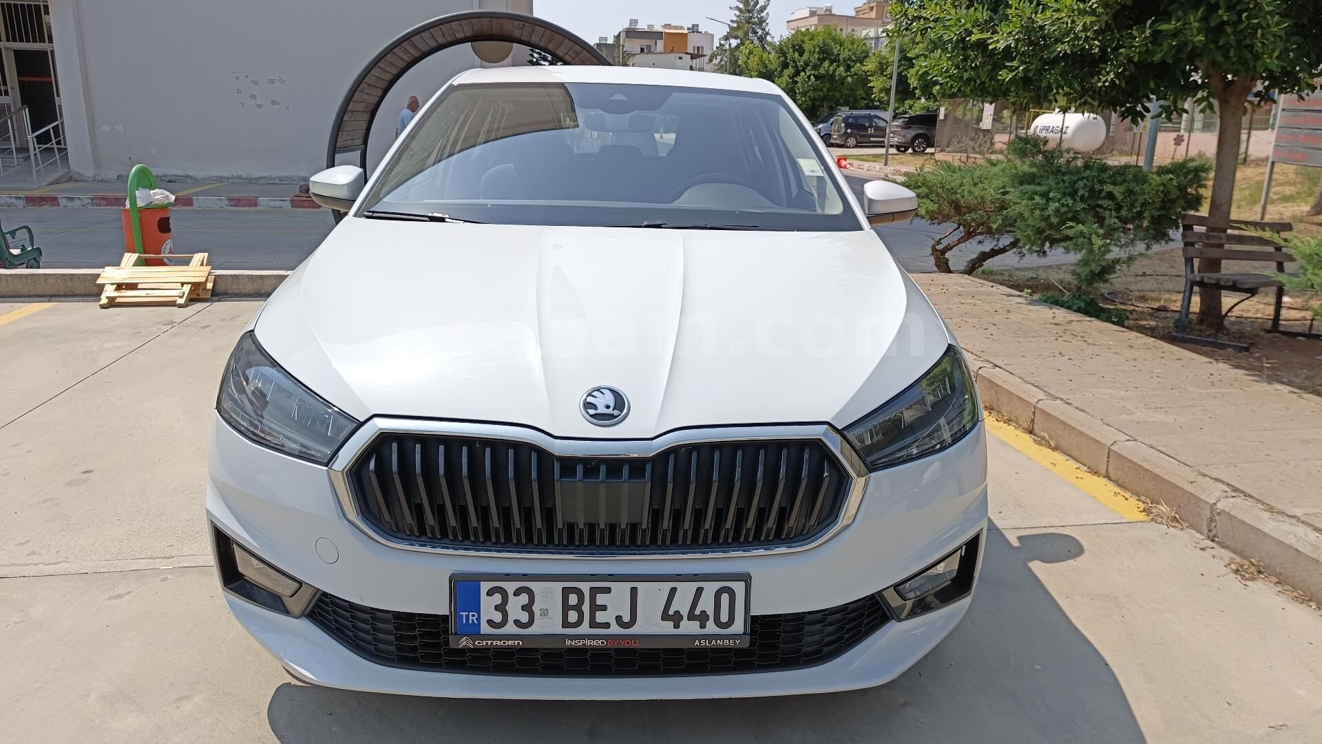 Sahibinden Skoda Fabia 1.0 TSI Premium 2022 Model Mersin 51.500 km Beyaz 3