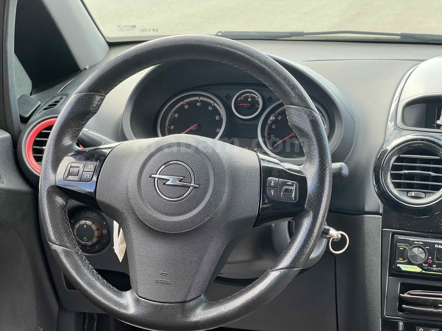 Sahibinden Opel Corsa 1.4 Twinport Sport 2007 Model Kütahya 231.000 km Kırmızı 7