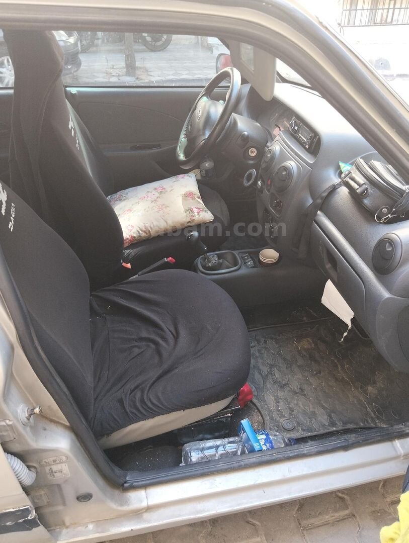 Sahibinden Dacia Solenza 1.4 Clima 2004 Model İstanbul 270.000 km Gri 4