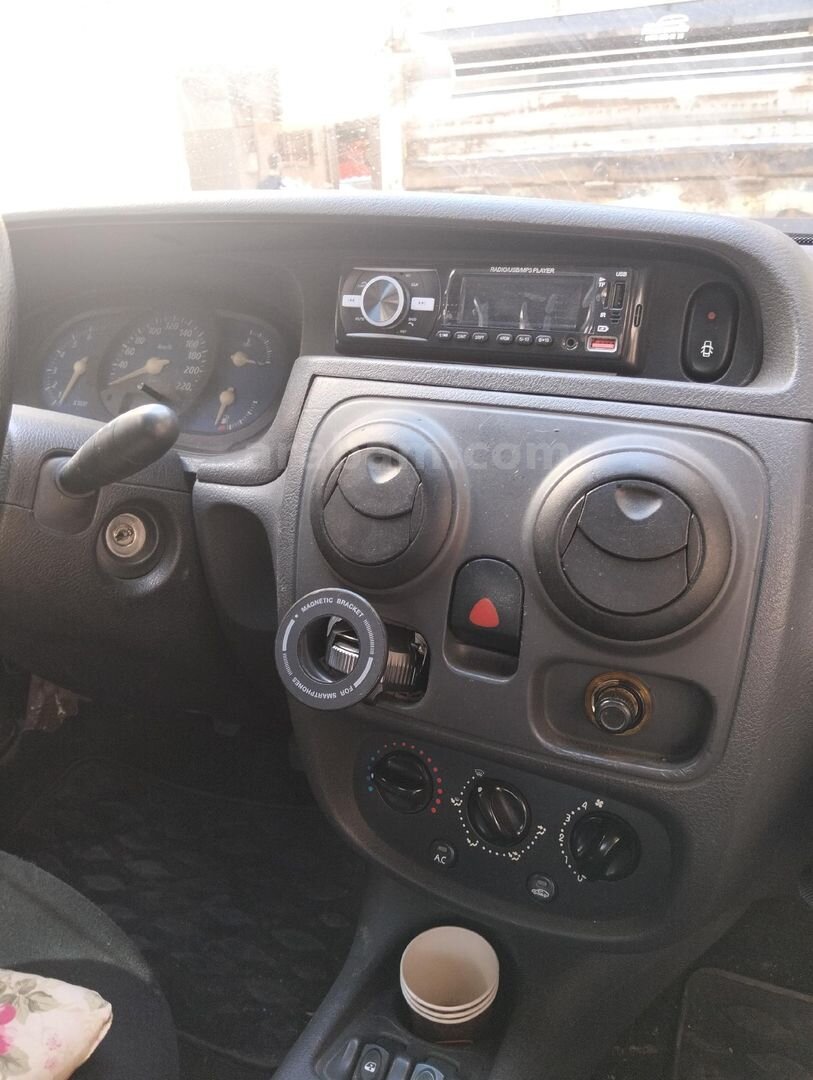 Sahibinden Dacia Solenza 1.4 Clima 2004 Model İstanbul 270.000 km Gri 3