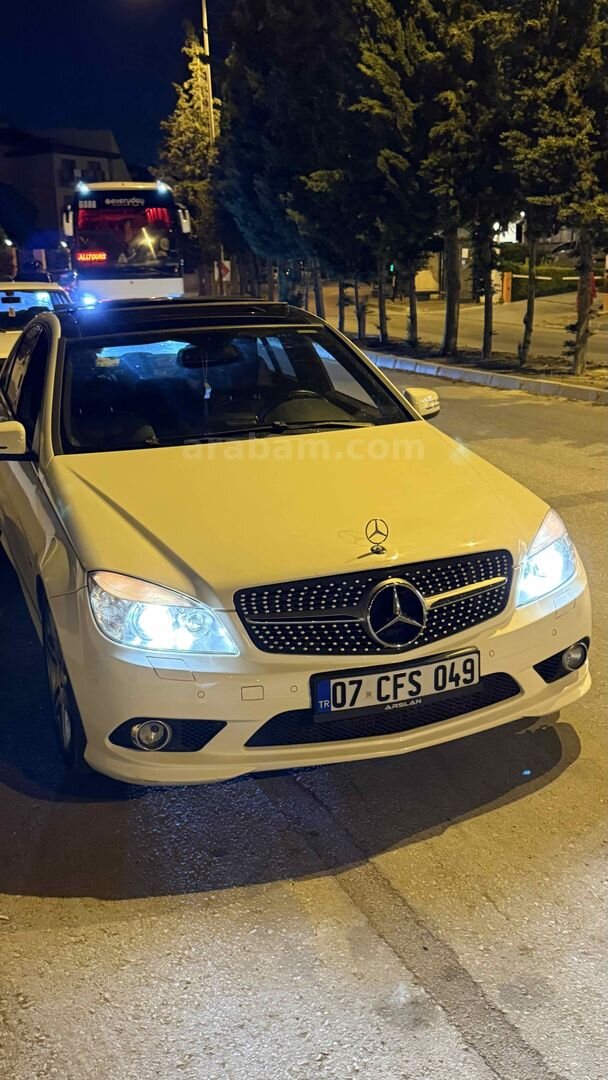 Sahibinden Mercedes - Benz C 180 Kompressor GP 2010 Model Antalya 224.500 km Beyaz 1