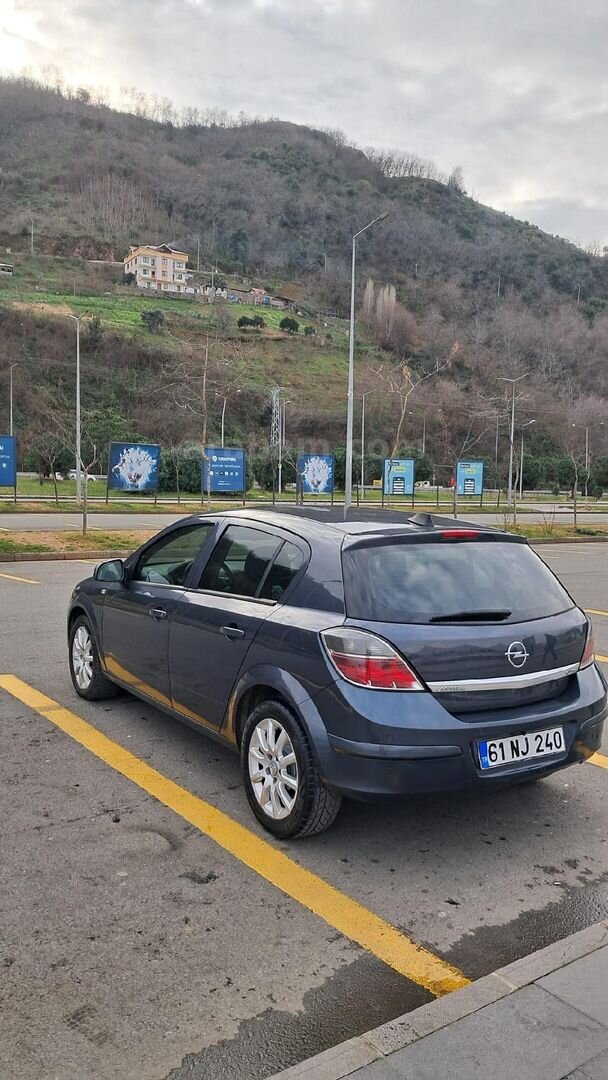 Sahibinden Opel Astra 1.3 CDTI Enjoy 2010 Model Trabzon 347.000 km Mavi 1