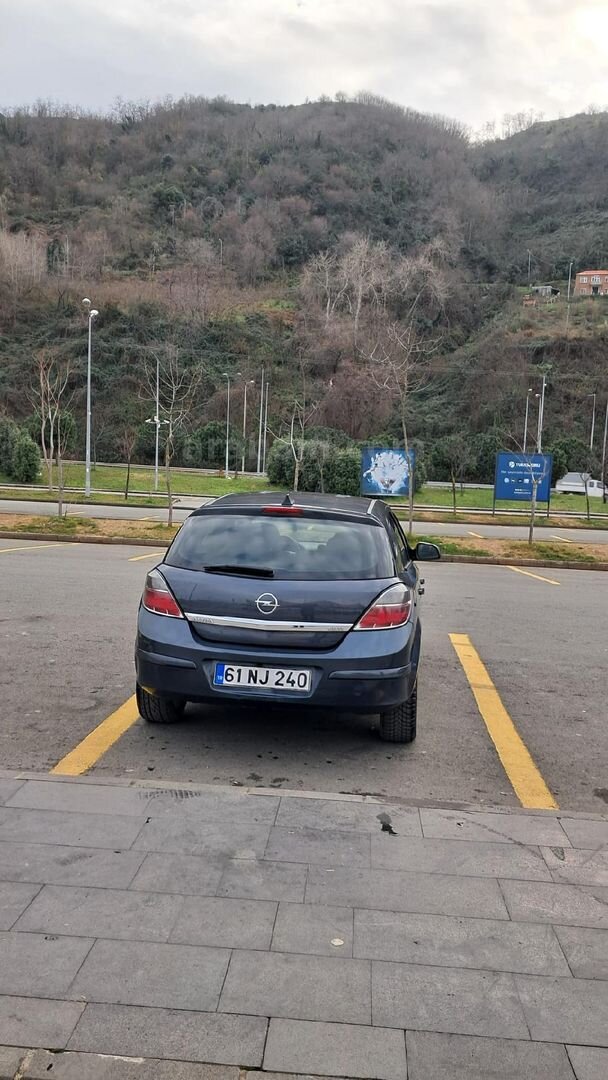 Sahibinden Opel Astra 1.3 CDTI Enjoy 2010 Model Trabzon 347.000 km Mavi 3