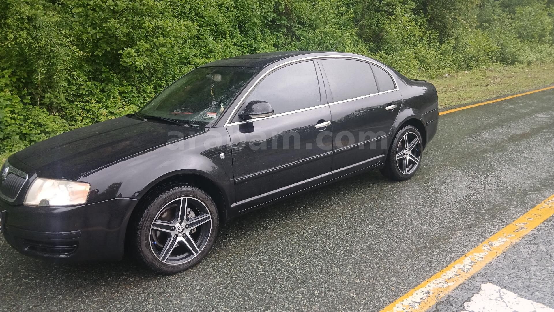 Sahibinden Skoda SuperB 1.9 TDI Comfort 2008 Model Trabzon 350.000 km Siyah 1