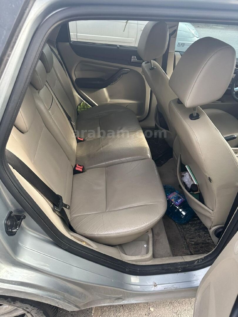 Sahibinden Ford Focus 1.6 Ghia 2005 Model Ankara 283.000 km Gri (Gümüş) 5