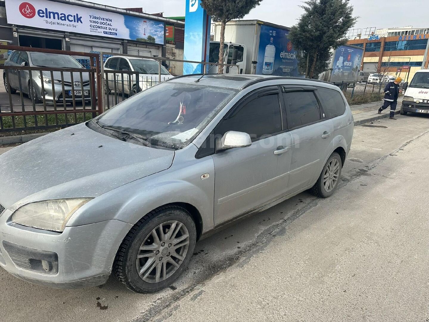 Sahibinden Ford Focus 1.6 Ghia 2005 Model Ankara 283.000 km Gri (Gümüş) 2