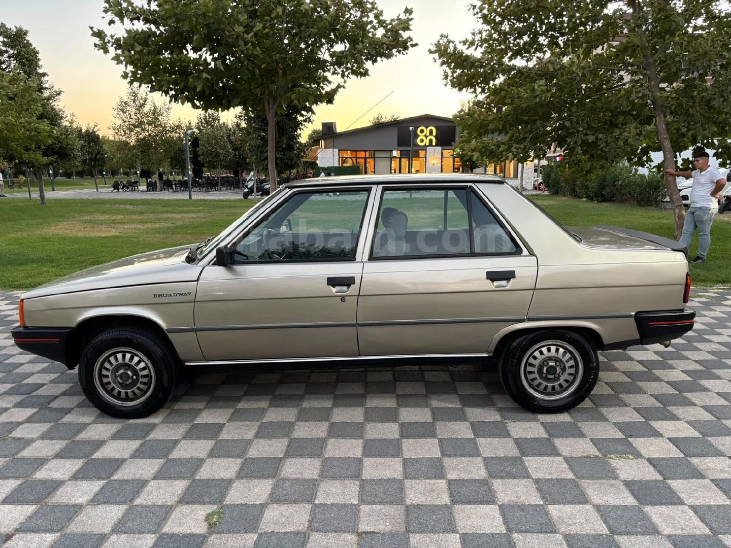 Sahibinden Renault R 9 1.4 Broadway 1991 Model Balıkesir 152.000 km Gri 5