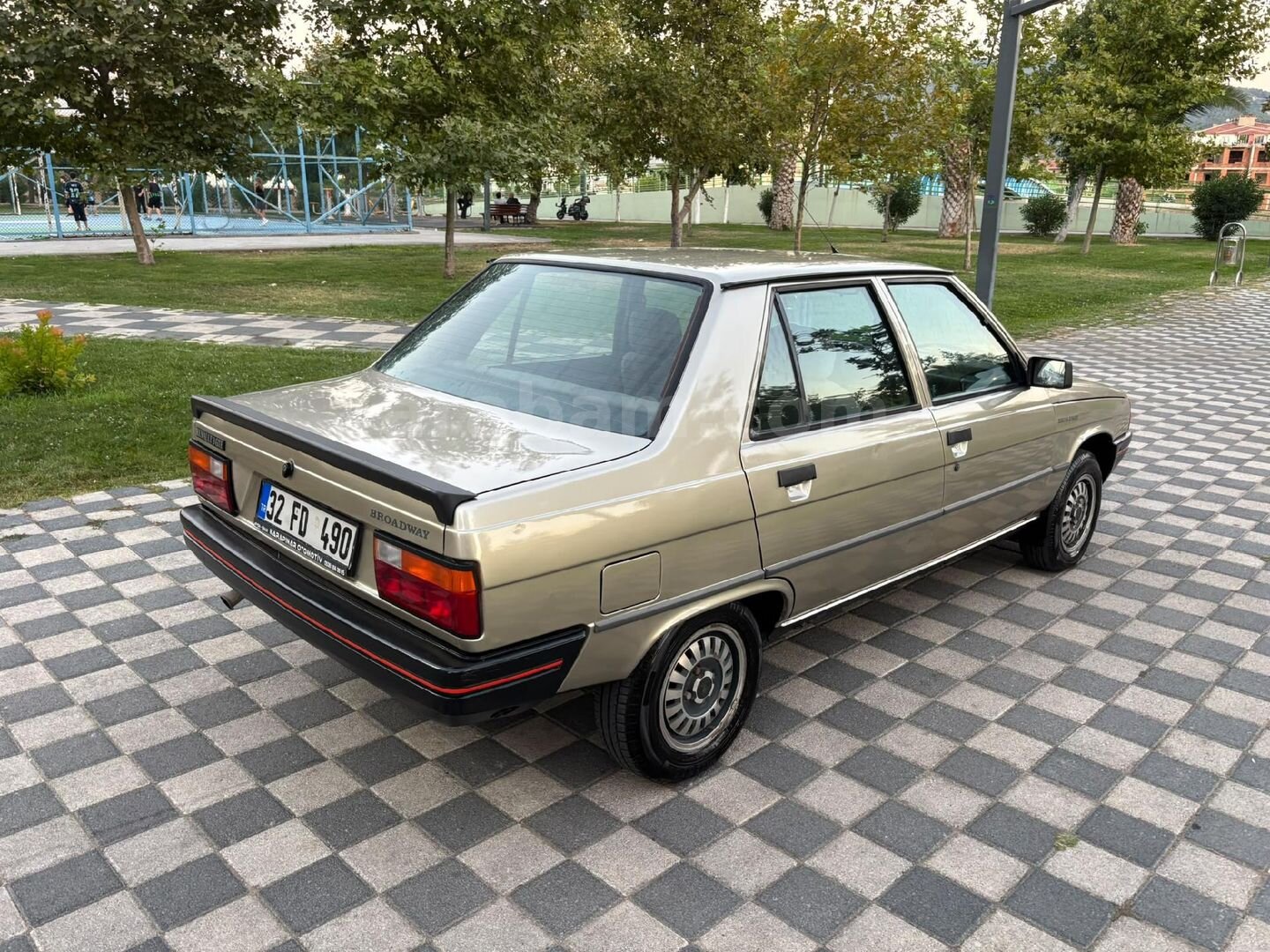 Sahibinden Renault R 9 1.4 Broadway 1991 Model Balıkesir 152.000 km Gri 3