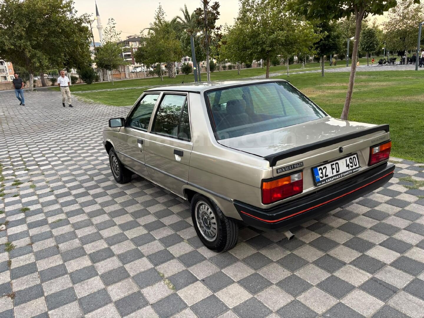 Sahibinden Renault R 9 1.4 Broadway 1991 Model Balıkesir 152.000 km Gri 4