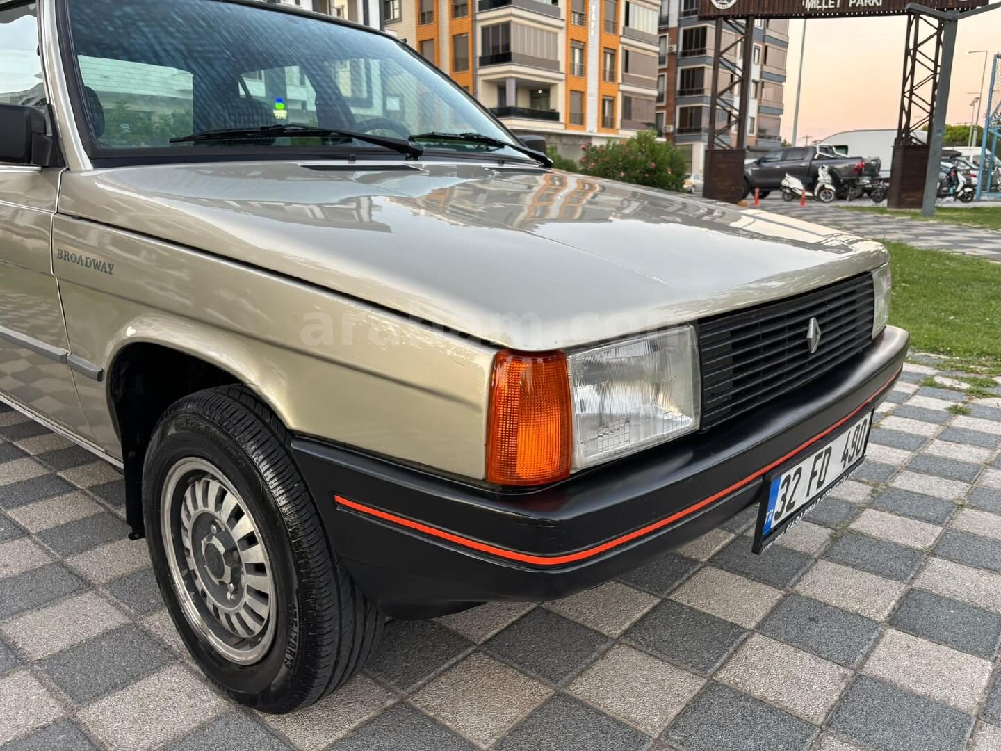 Sahibinden Renault R 9 1.4 Broadway 1991 Model Balıkesir 152.000 km Gri 6
