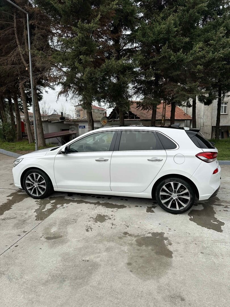 Sahibinden Hyundai i30 1.6 CRDi Elite Plus 2017 Model Samsun 45.000 km Beyaz 2