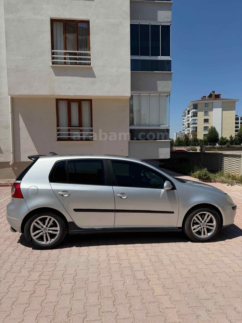 Sahibinden Volkswagen Golf 1.6 FSi Midline 2005 Model Konya 286.000 km Gri (Gümüş) 3