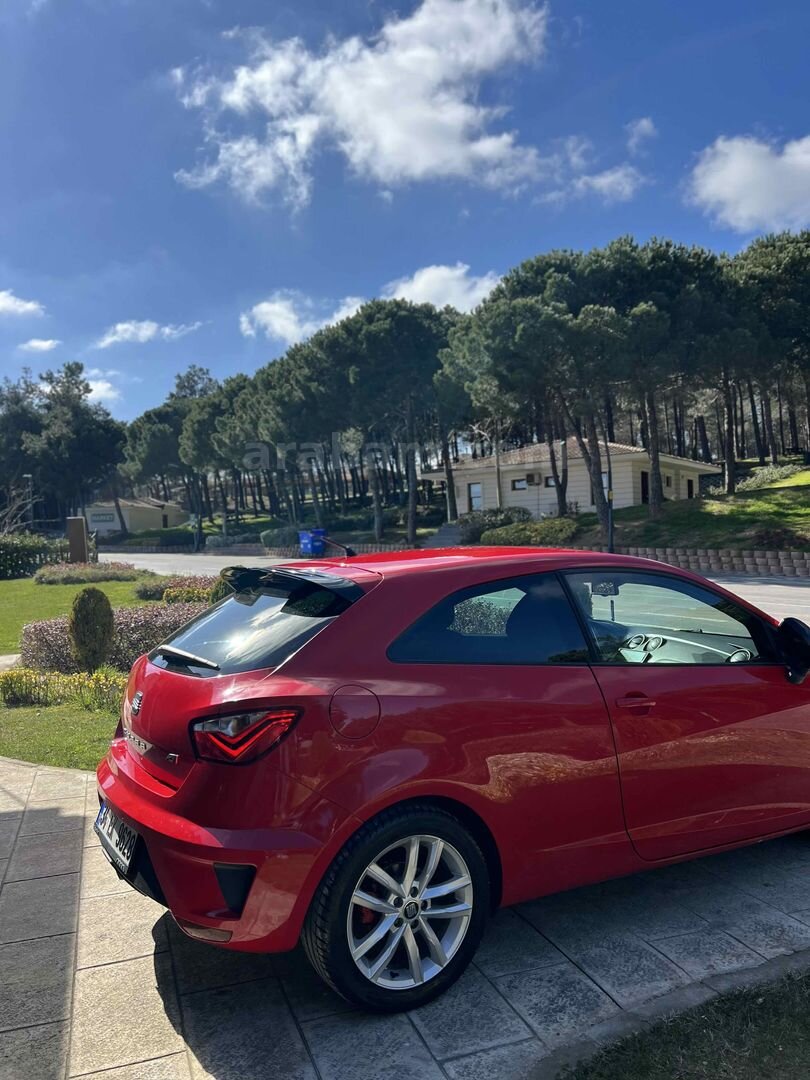 Sahibinden Seat Ibiza 1.4 TSI Sport Coupe Cupra 2011 Model İstanbul 216.000 km Kırmızı 7
