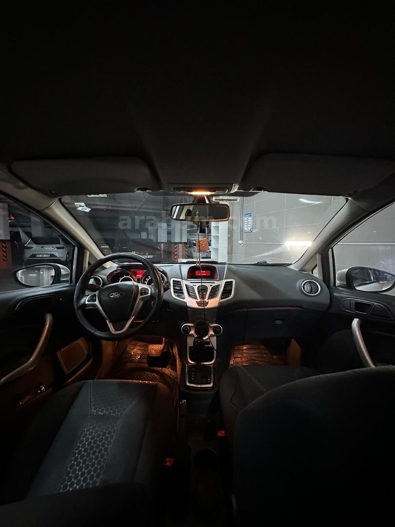 Sahibinden Ford Fiesta 1.4 Titanium X 2011 Model Kayseri 95.000 km Gri (Gümüş) 6