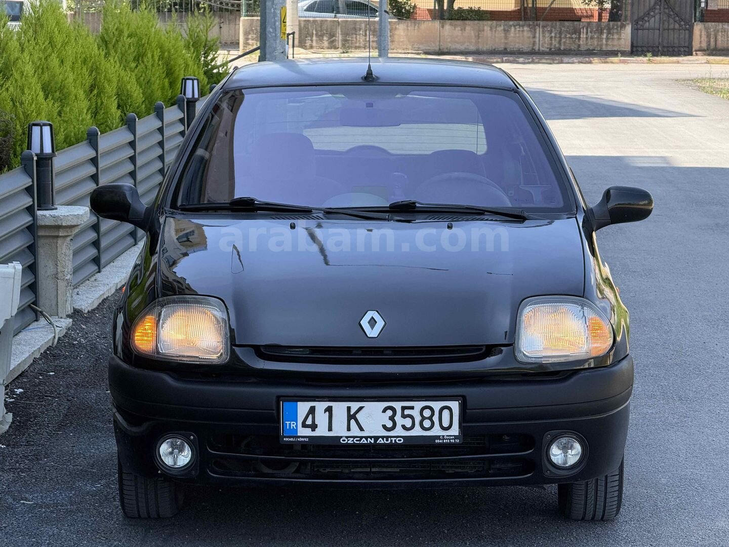 Galeriden Renault Clio 1.6 RXT 1999 Model Kocaeli 249.000 km Siyah 5