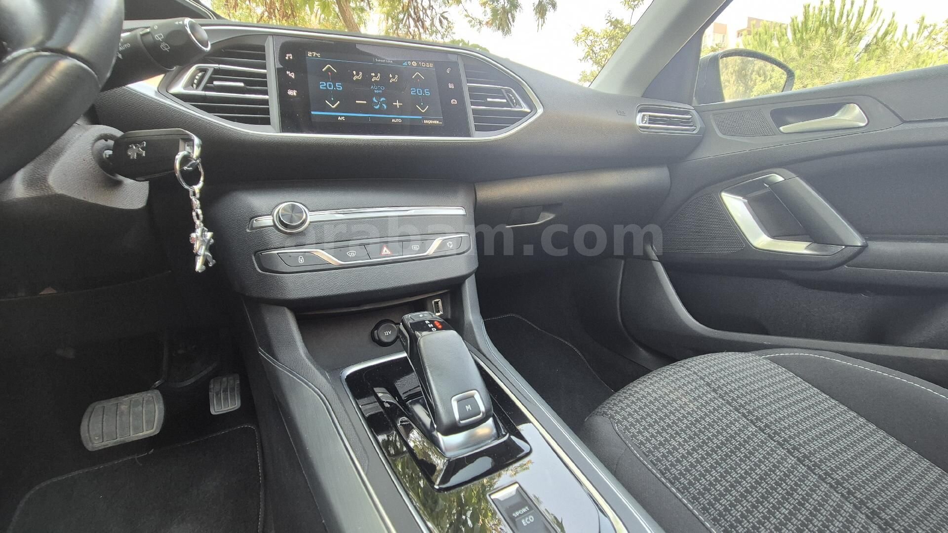 Sahibinden Peugeot 308 1.5 BlueHDI Style Tech 2020 Model İzmir 64.000 km Gri (titanyum) 6