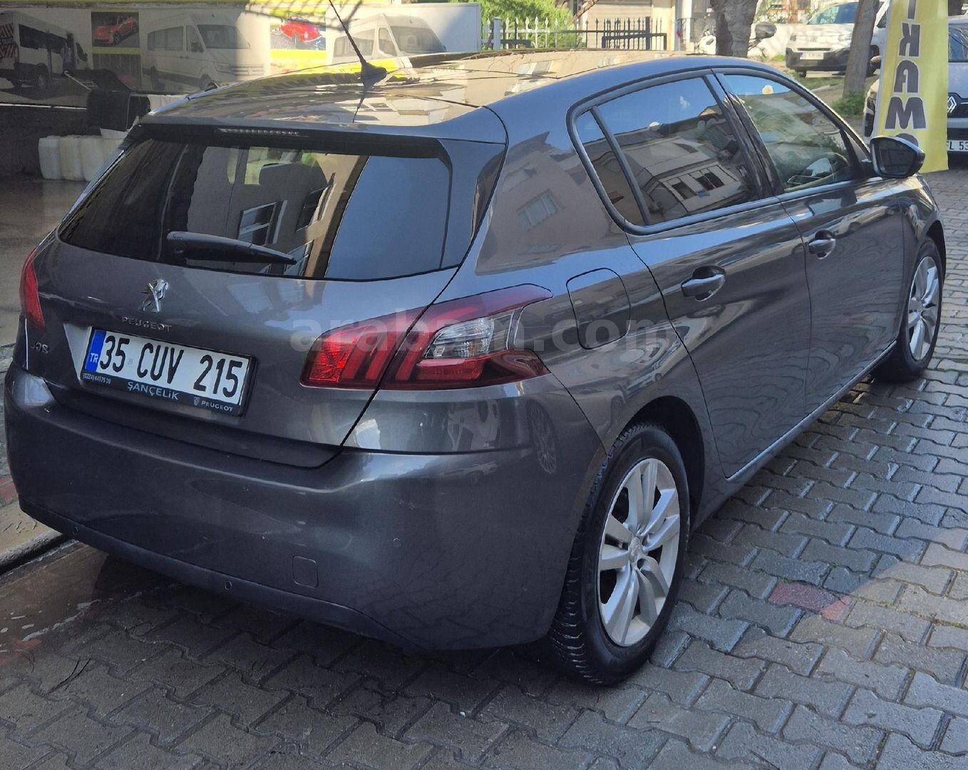 Sahibinden Peugeot 308 1.5 BlueHDI Style Tech 2020 Model İzmir 64.000 km Gri (titanyum) 4