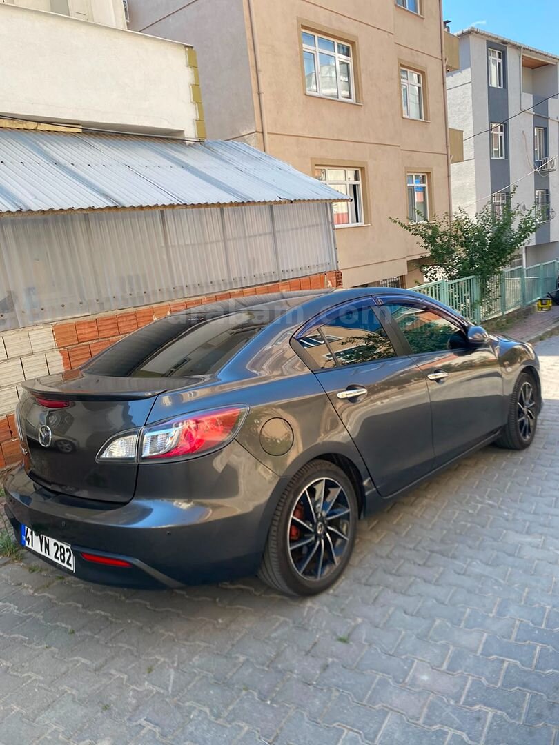 Sahibinden Mazda 3 1.6 Touring 2010 Model Kocaeli 138.000 km Füme 6