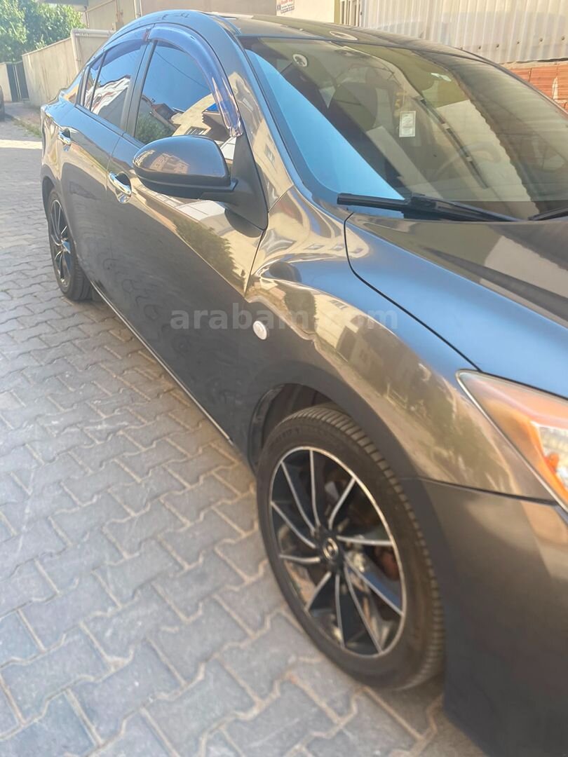 Sahibinden Mazda 3 1.6 Touring 2010 Model Kocaeli 138.000 km Füme 2