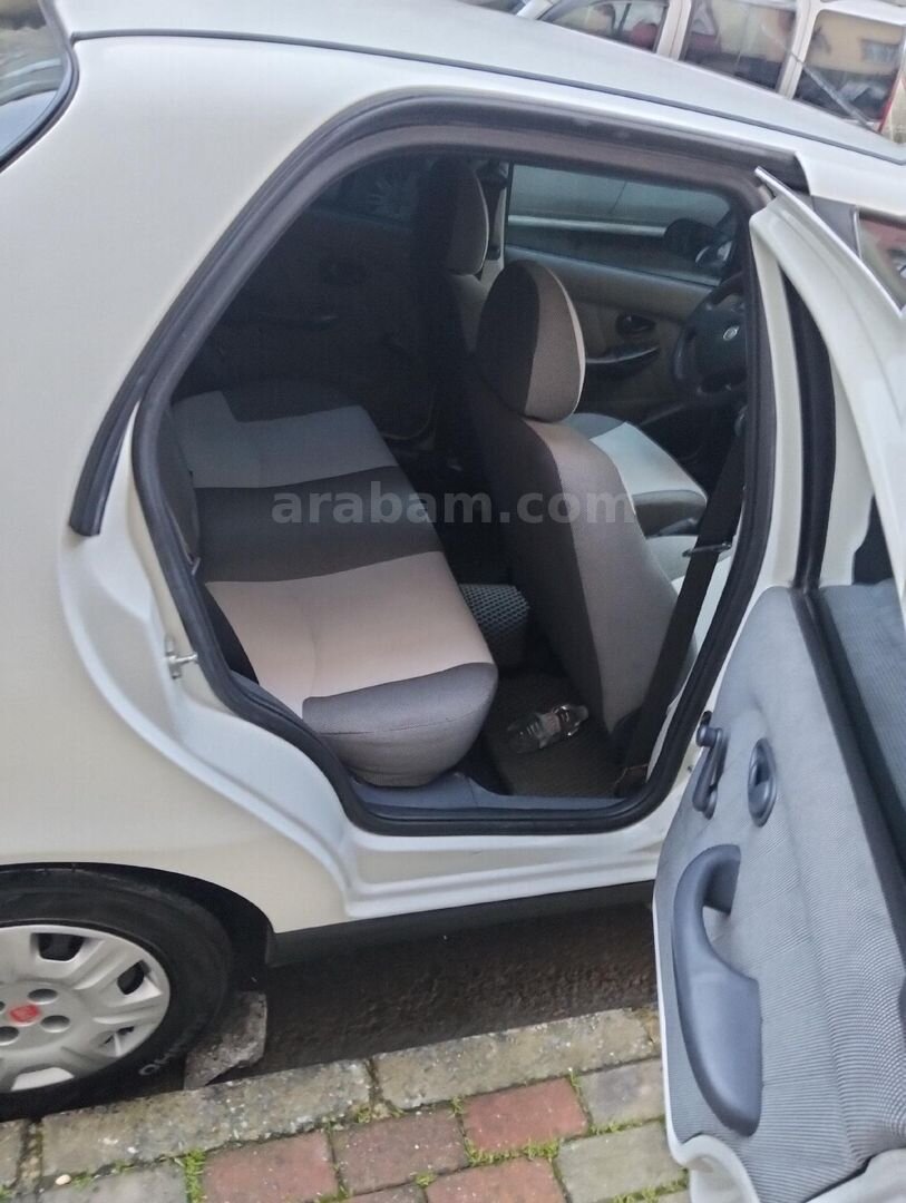 Sahibinden Fiat Albea Sole 1.3 Multijet Active 2010 Model İstanbul 315.000 km Beyaz 2