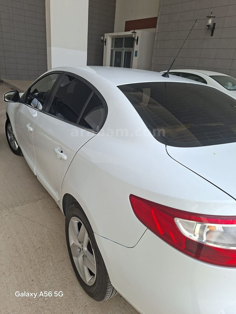 Sahibinden Renault Fluence 1.5 dCi Touch 2015 Model Siirt 167.000 km Beyaz 2