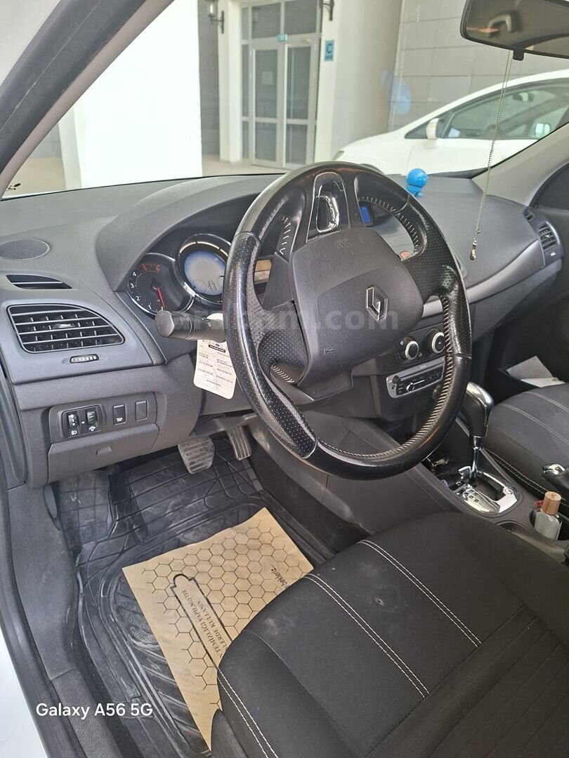 Sahibinden Renault Fluence 1.5 dCi Touch 2015 Model Siirt 167.000 km Beyaz 5