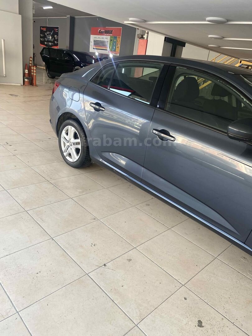 Sahibinden Renault Megane 1.3 TCe Joy 2019 Model İstanbul 191.500 km Gri (titanyum) 3