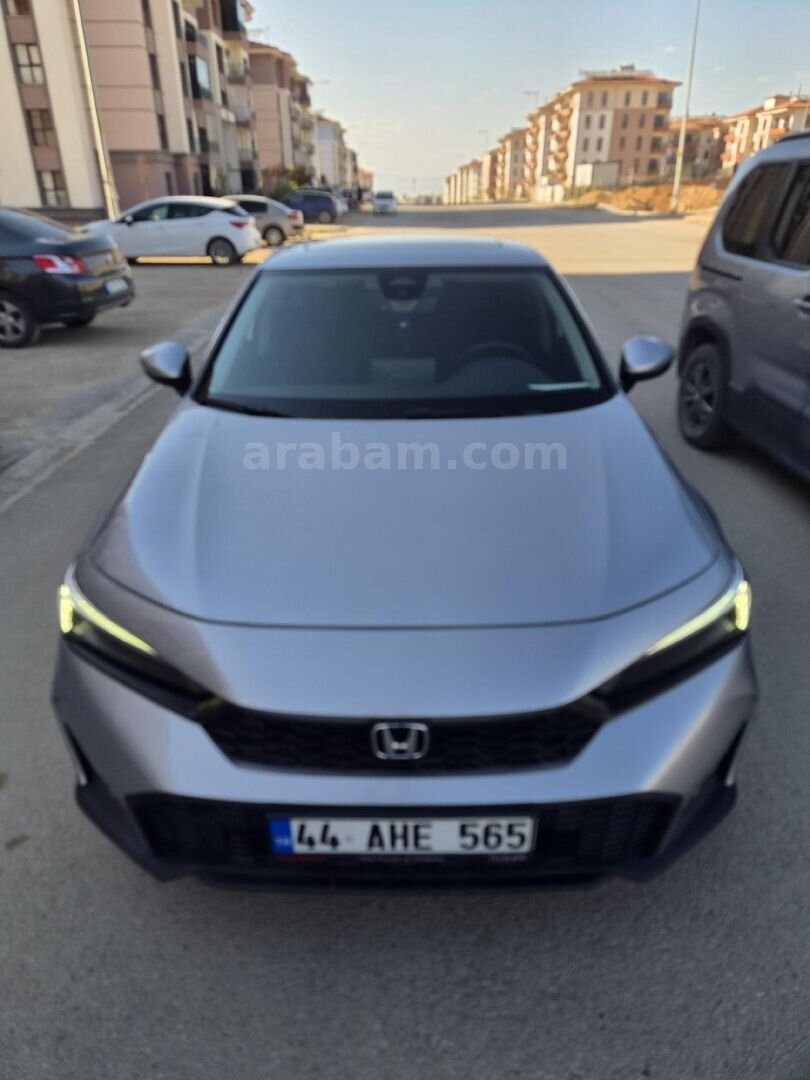 Sahibinden Honda Civic 1.5 i-VTEC Eco Elegance Plus 2024 Model Malatya 18.000 km Gri 2